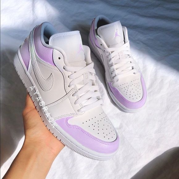 Custom painted air jordan low